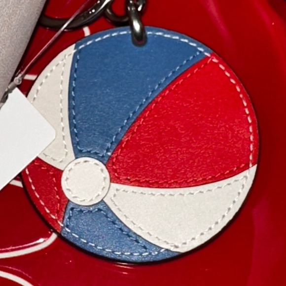 Coach convertible PACE bag W/Beachball bag charm - Picture 13 of 13